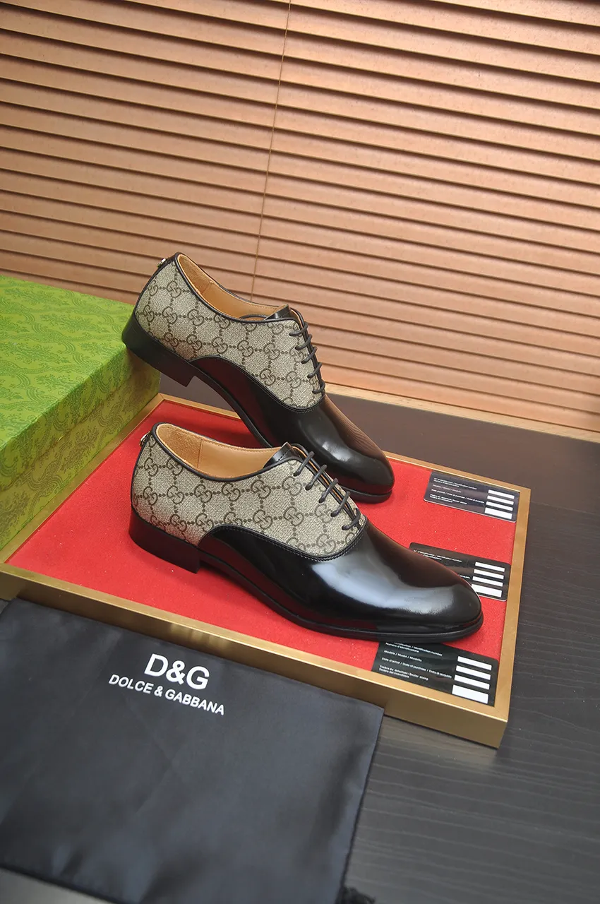 Men's shoes💰500💶Italy's top luxury men's shoe giant (GUCCI) (Gucci) (full cowhide lining) new arrival🍃Original European style🔰 Pleasant to the eye😍In order to make the shoes more durable and non-deformable🌀The production continues to follow traditional methods but there is still no lack of innovation💪Choose original sheepskin for the leather♻️ Smooth and natural And extra bright ⭐Made of imported cowhide, the first choice of rich people 38-45 (45 customized)